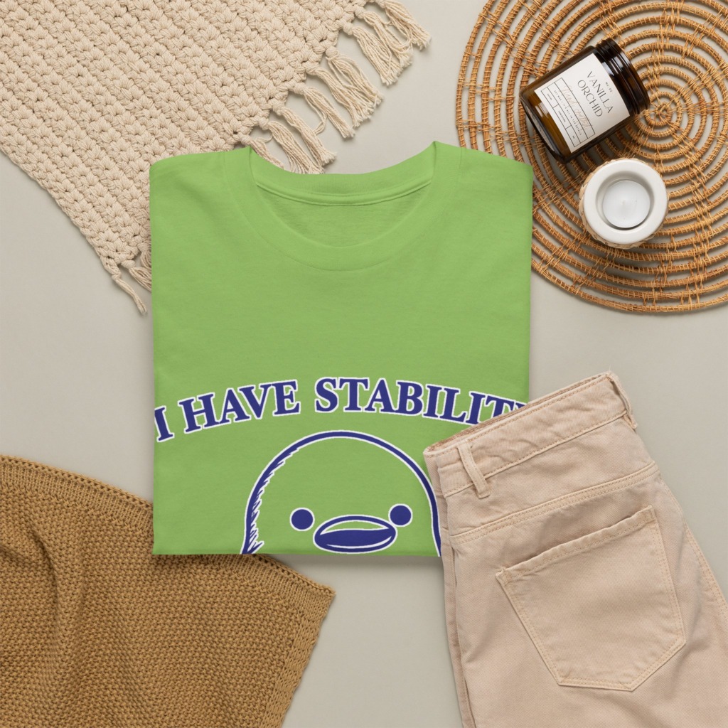 T-Shirt: Cute Stabbing Penguin 'Stability' Pun