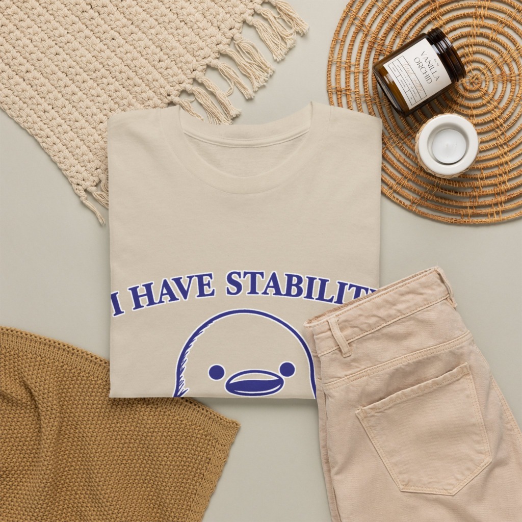 T-Shirt: Cute Stabbing Penguin 'Stability' Pun